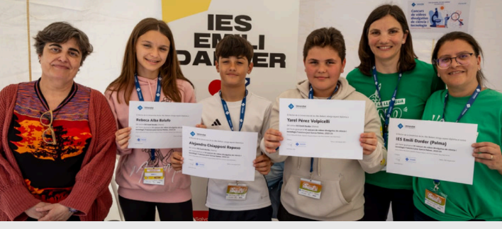 Alumnes de l’IES Emili Darder premiats per la UIB
